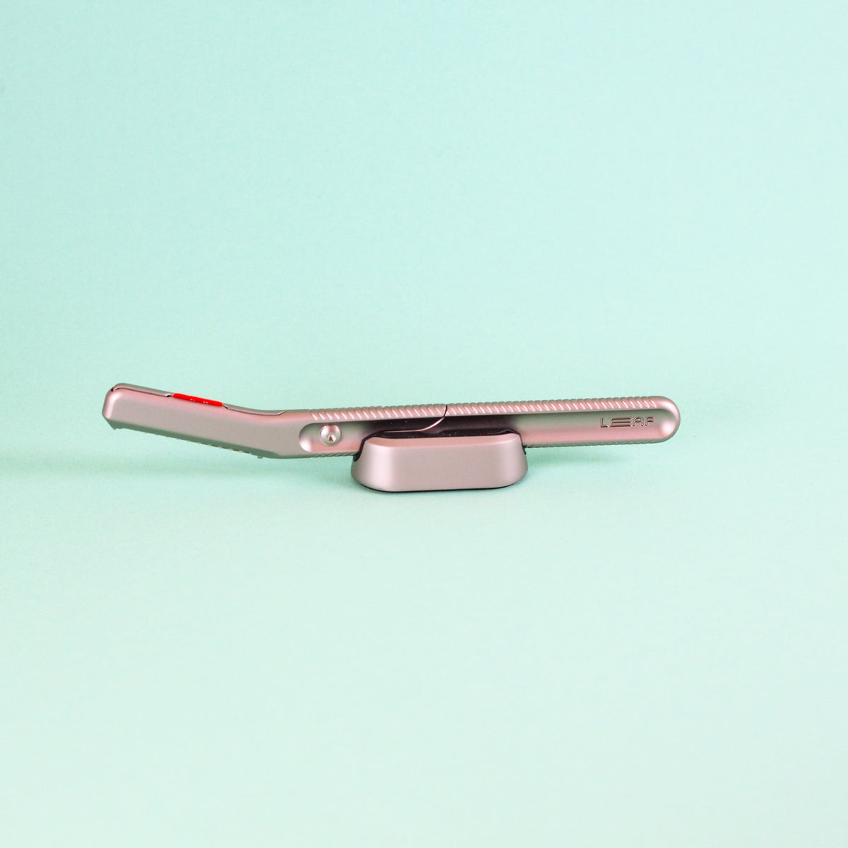 Leaf Dermaplaner Stand
